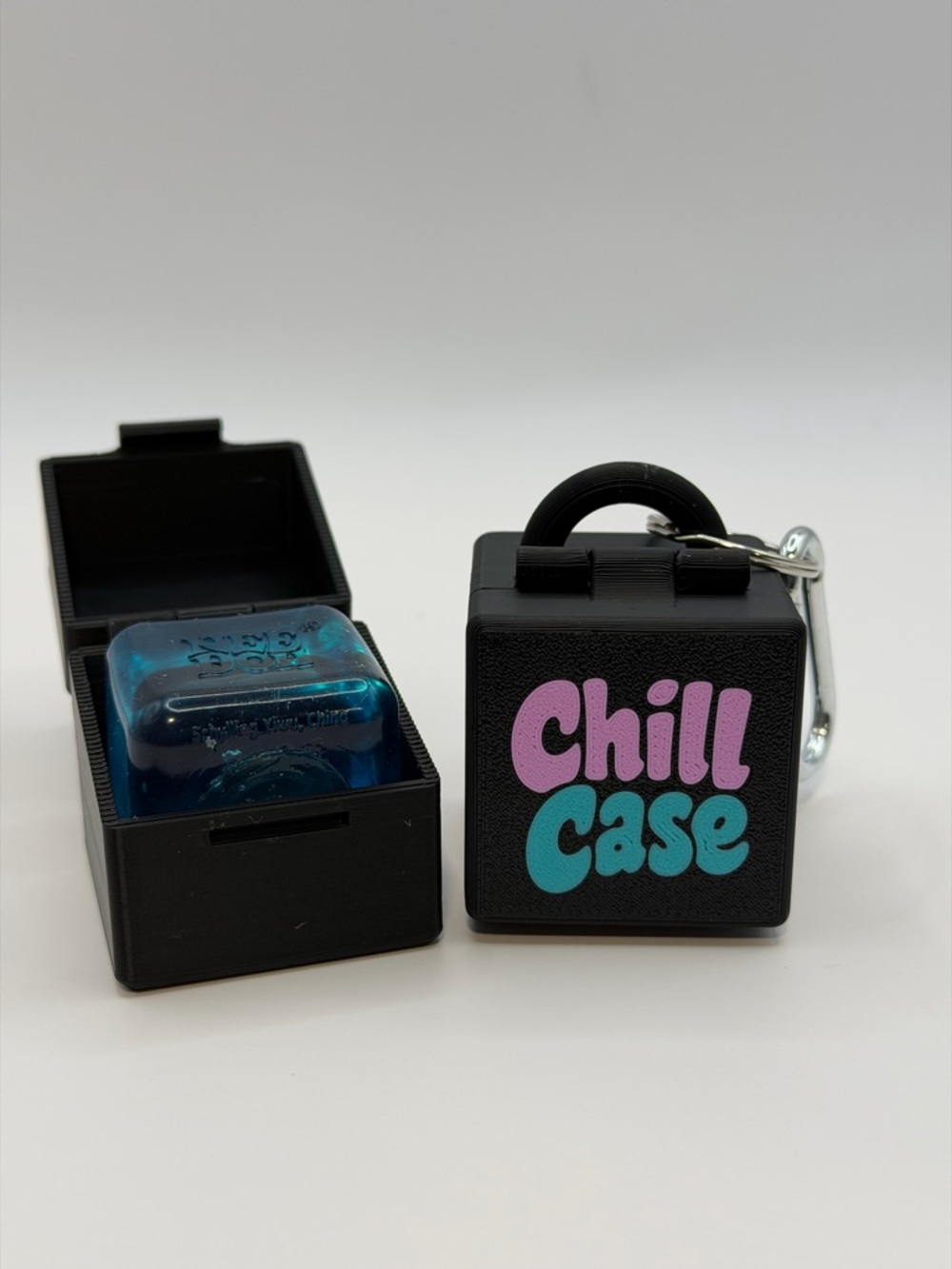 Small Chill Case Keychain Purple/Teal for Nice Ice Baby Needoh